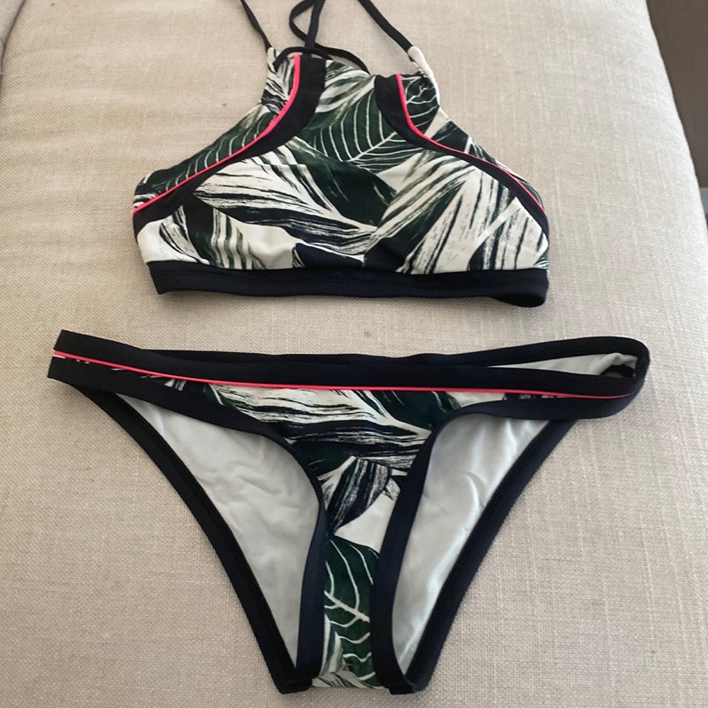 Bikini size small Eidon